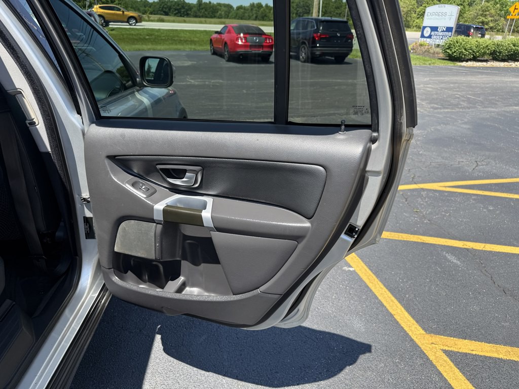 2007 Volvo XC90 Image 16