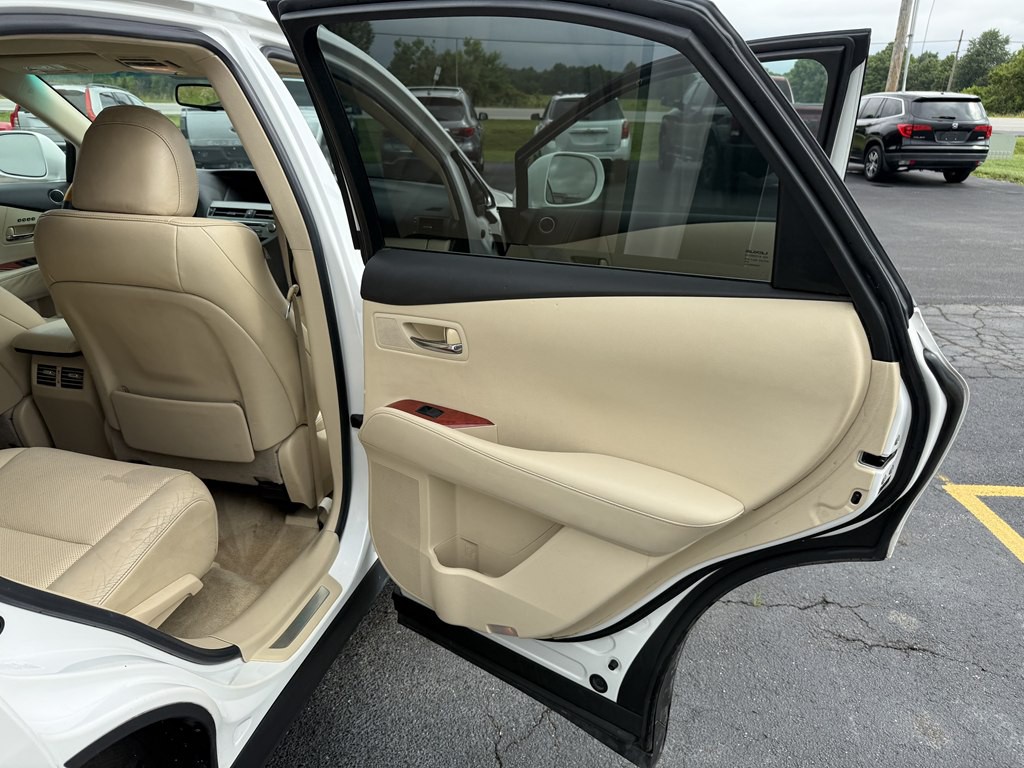2012 Lexus RX Image 17