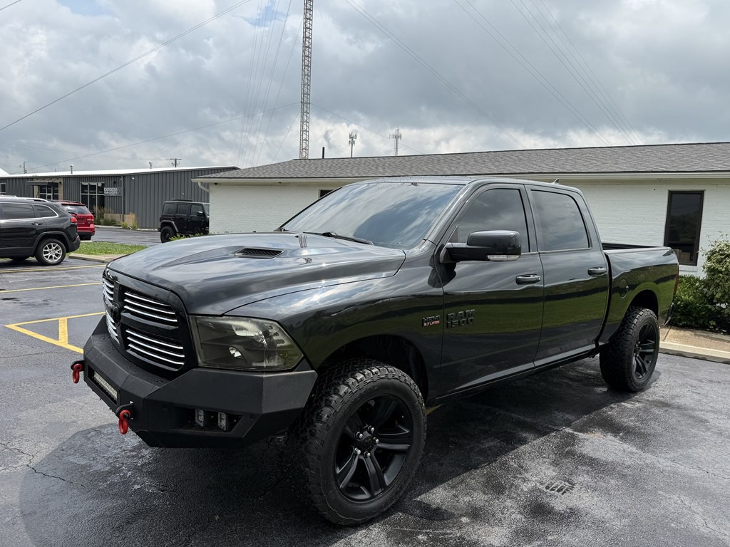 2016 RAM 1500 Image 2