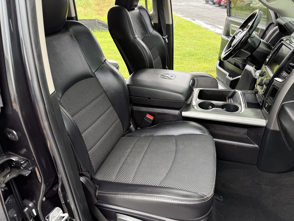 2016 RAM 1500 Image 8