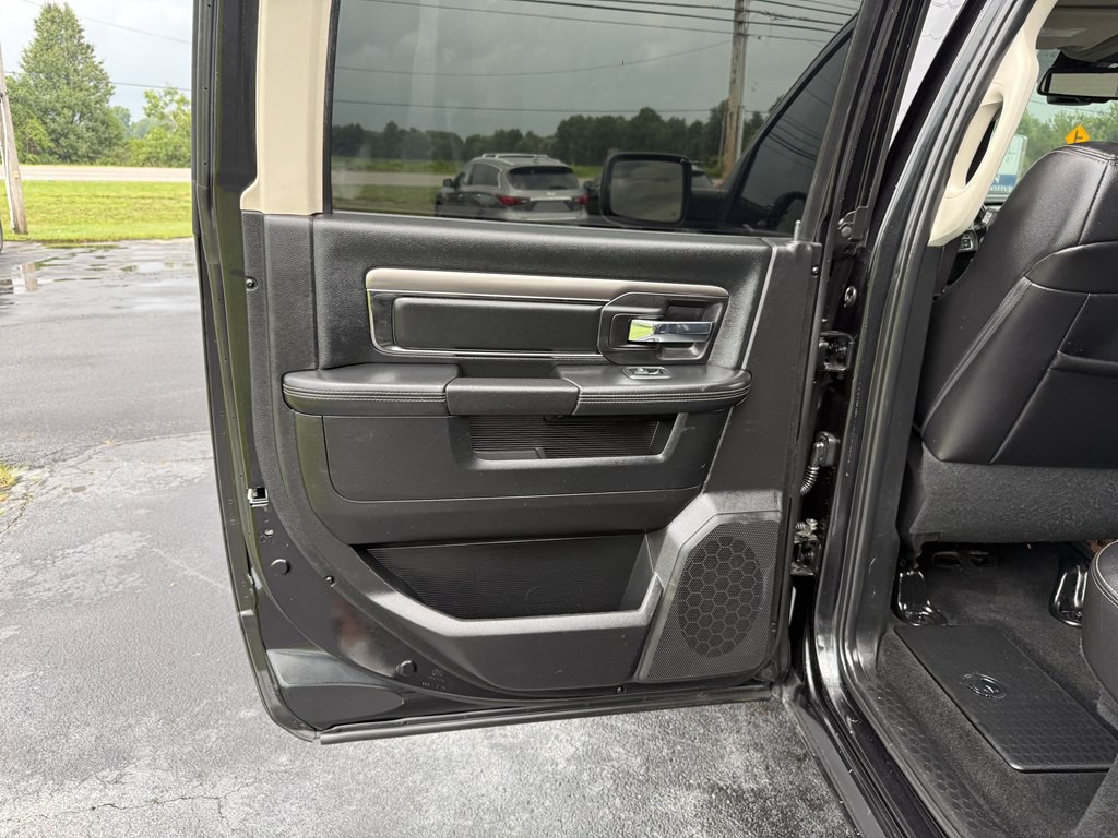 2016 RAM 1500 Image 16