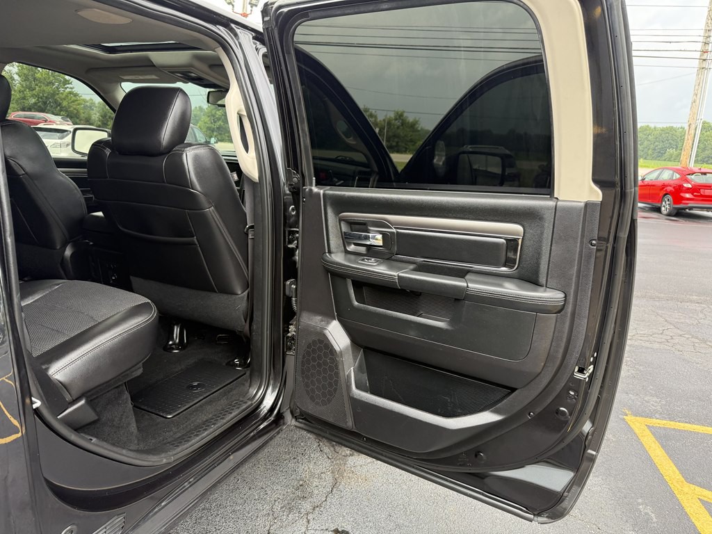 2016 RAM 1500 Image 17