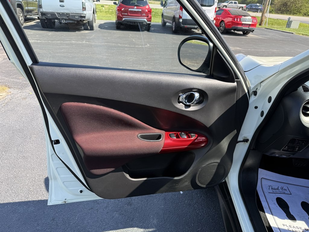 2012 Nissan Juke Image 15