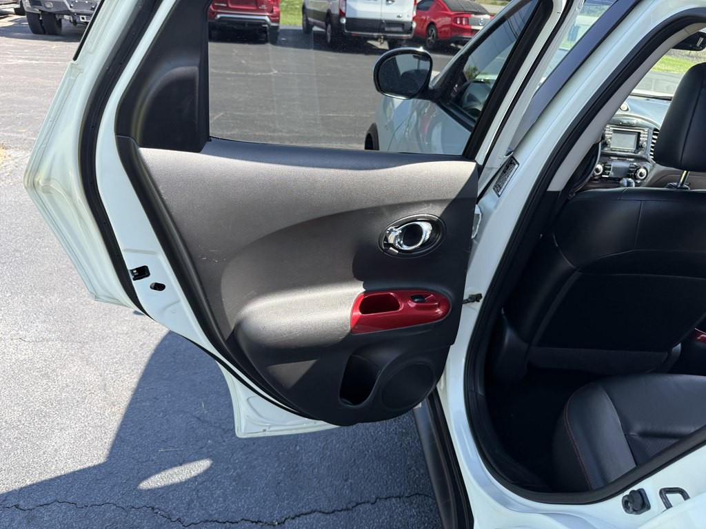 2012 Nissan Juke Image 16