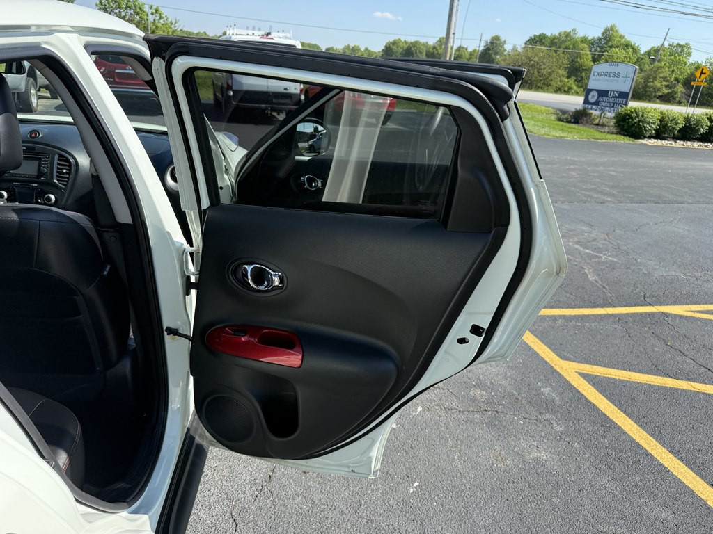 2012 Nissan Juke Image 17