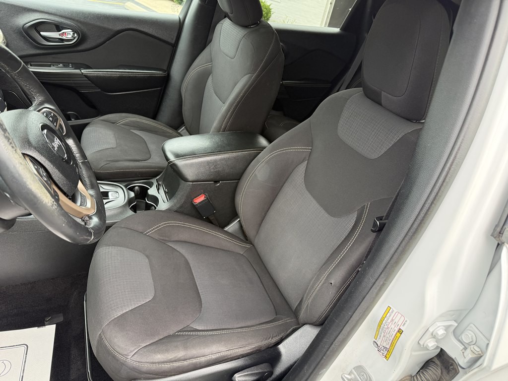 2015 Jeep Cherokee Image 6