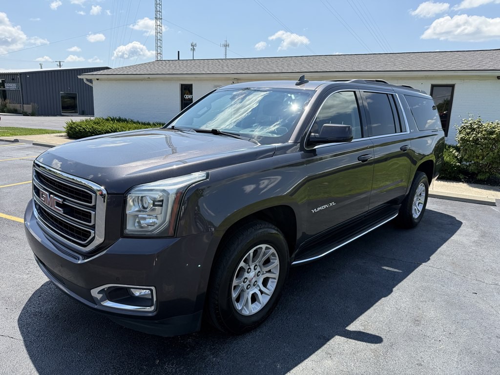 2018 GMC Yukon Image 2