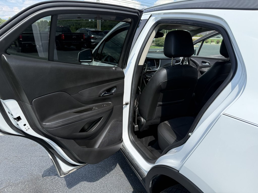 2020 Buick Enclave Image 16