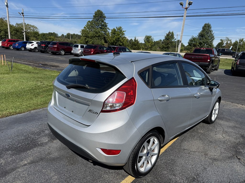 2015 Ford Fiesta Image 4
