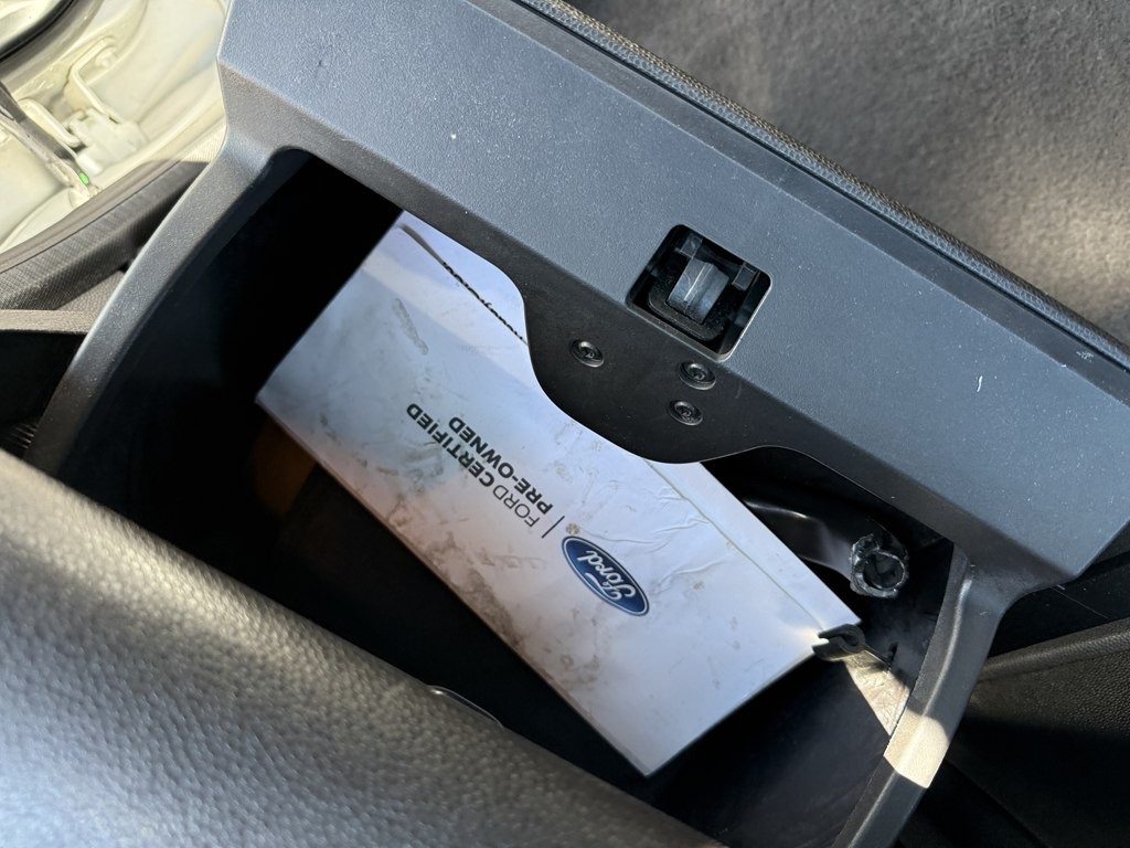 2015 Ford Fiesta Image 18