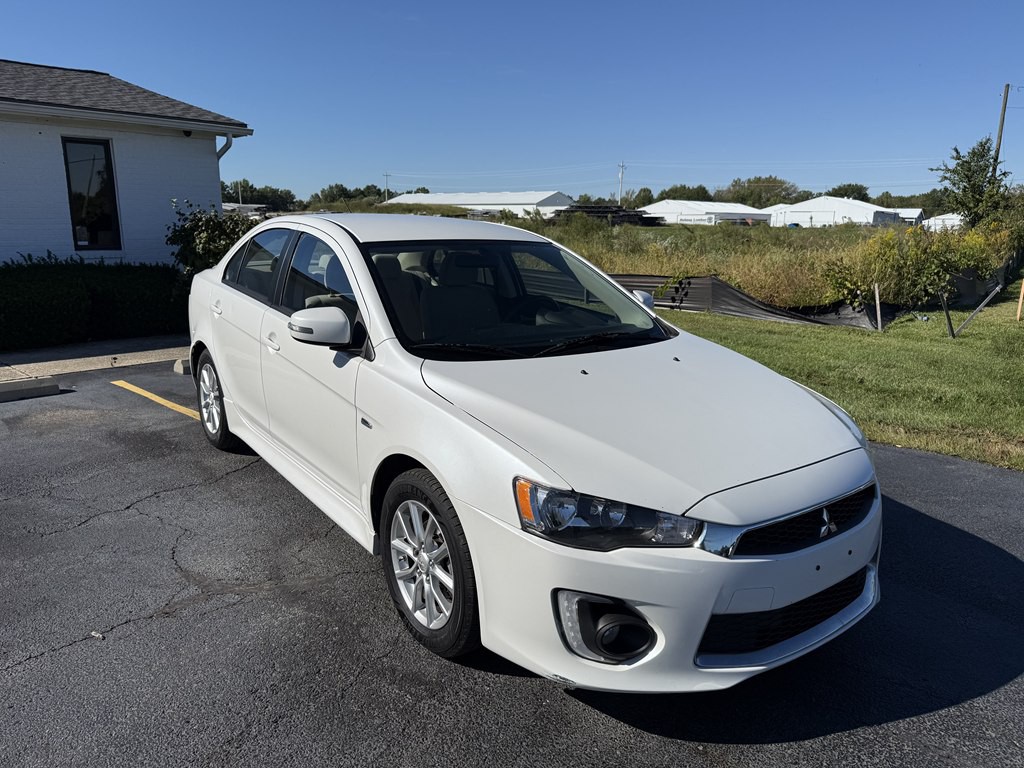 2016 Mitsubishi Lancer Image 1