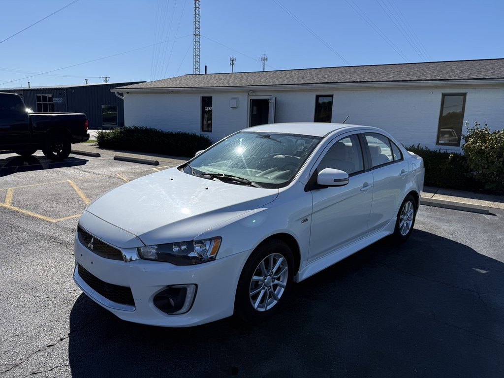 2016 Mitsubishi Lancer Image 2