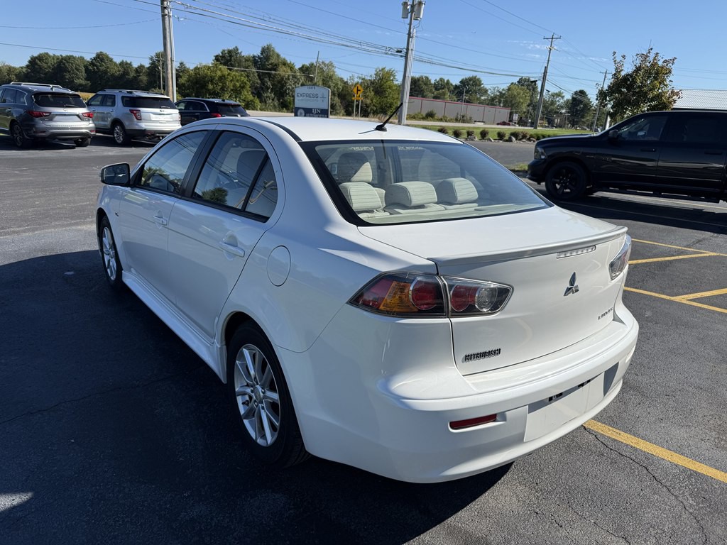 2016 Mitsubishi Lancer Image 3