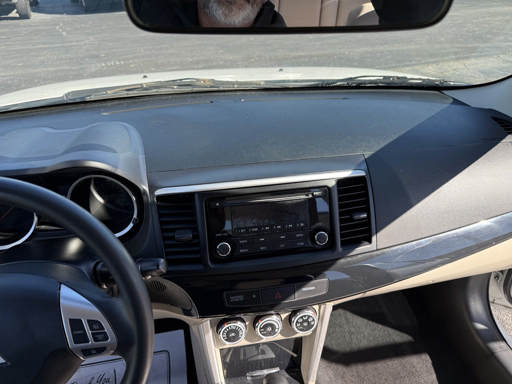 2016 Mitsubishi Lancer Image 13