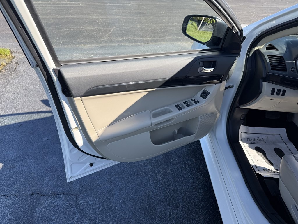 2016 Mitsubishi Lancer Image 14