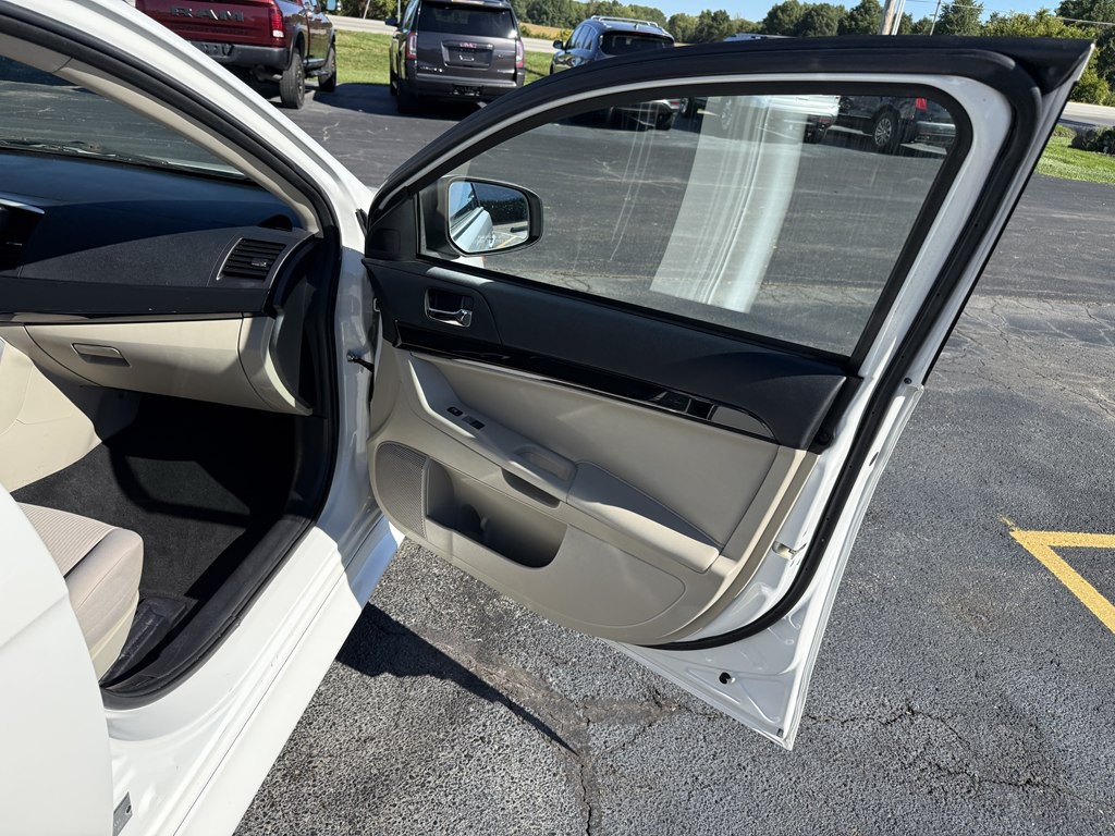 2016 Mitsubishi Lancer Image 17