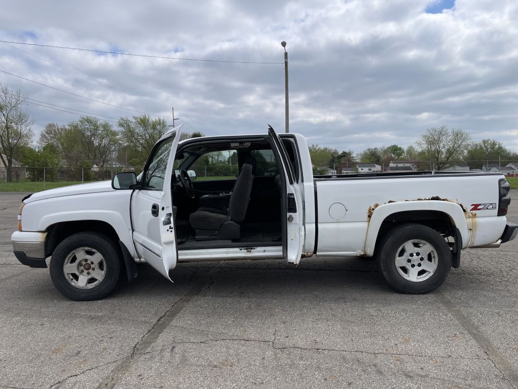 2006 Chevrolet Silverado 1500 Image 8