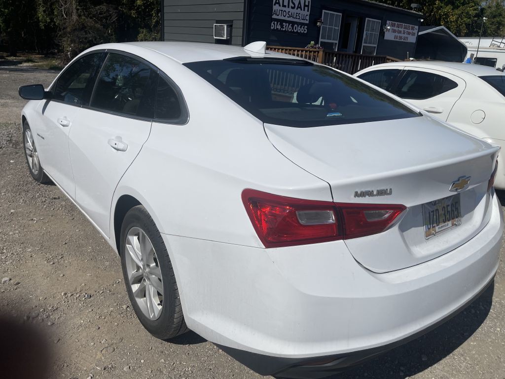 2018 Chevrolet Malibu Image 3