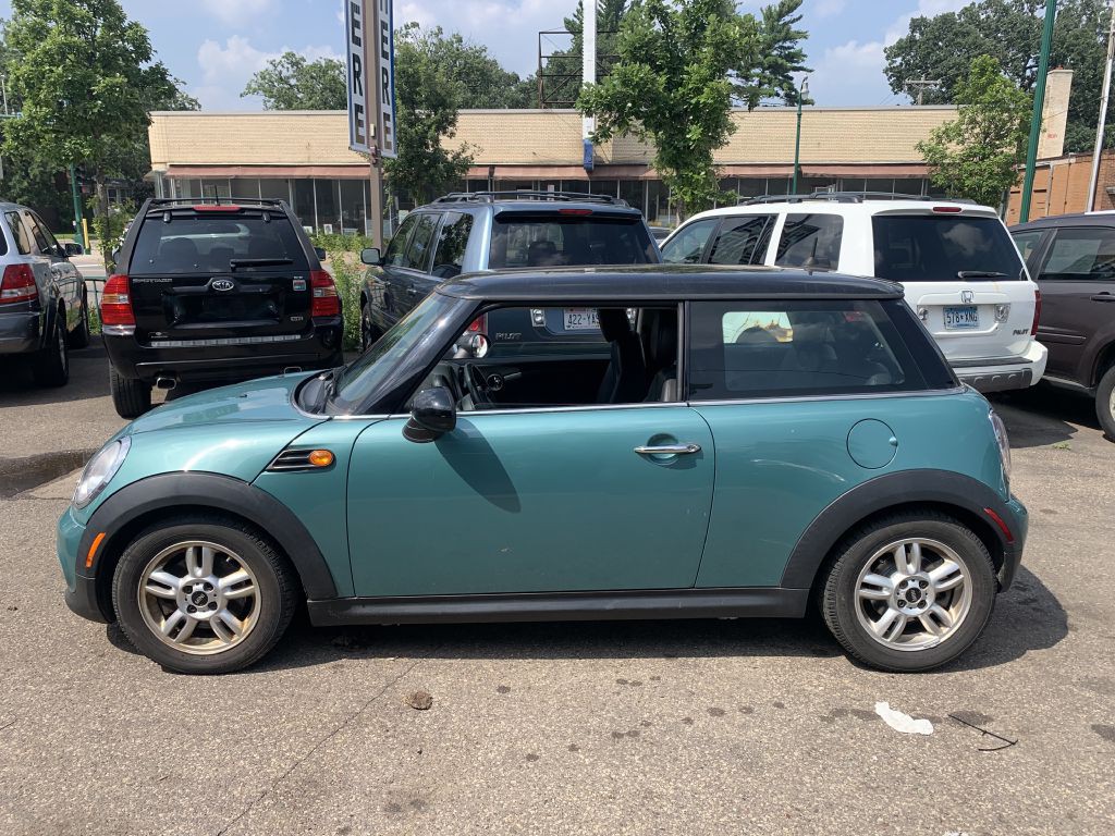 2012 MINI Cooper Image 4