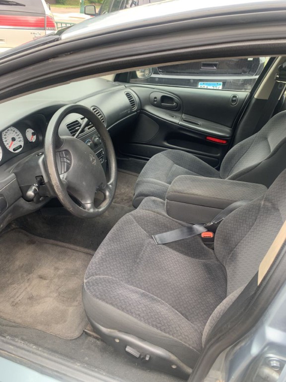 2004 Dodge Intrepid Image 6