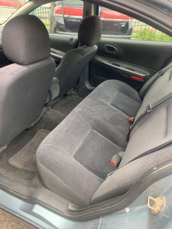 2004 Dodge Intrepid Image 7
