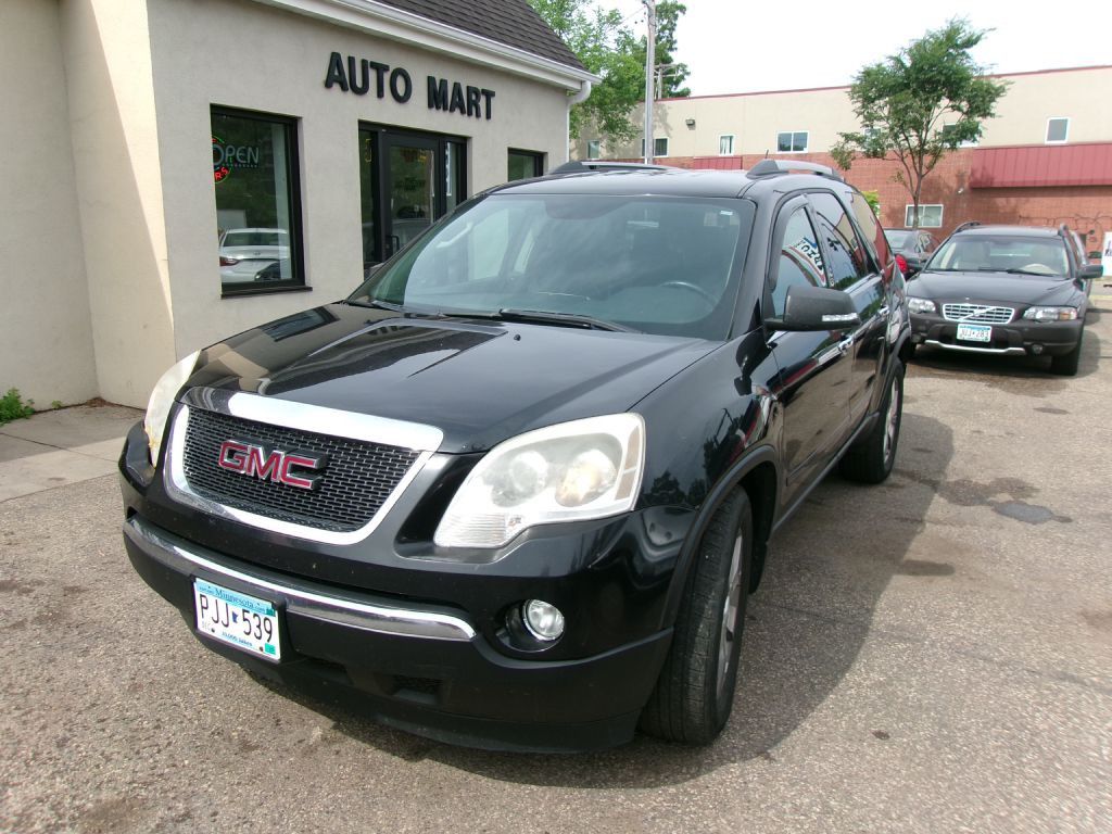2010 GMC Acadia Image 2