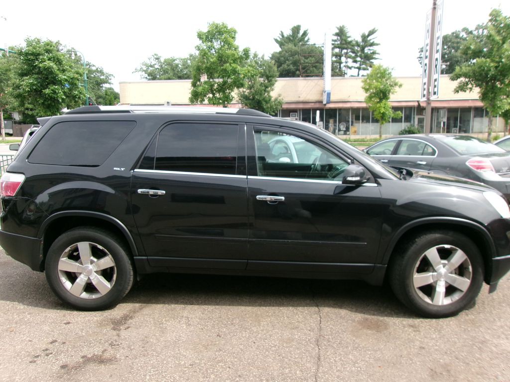 2010 GMC Acadia Image 5