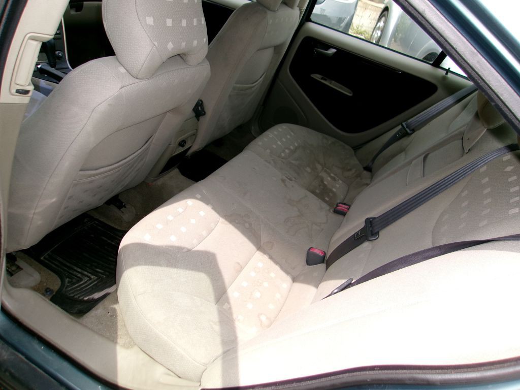 2004 Volvo S60 Image 7
