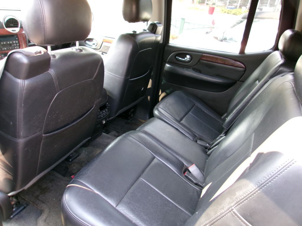 2006 GMC Envoy Image 8
