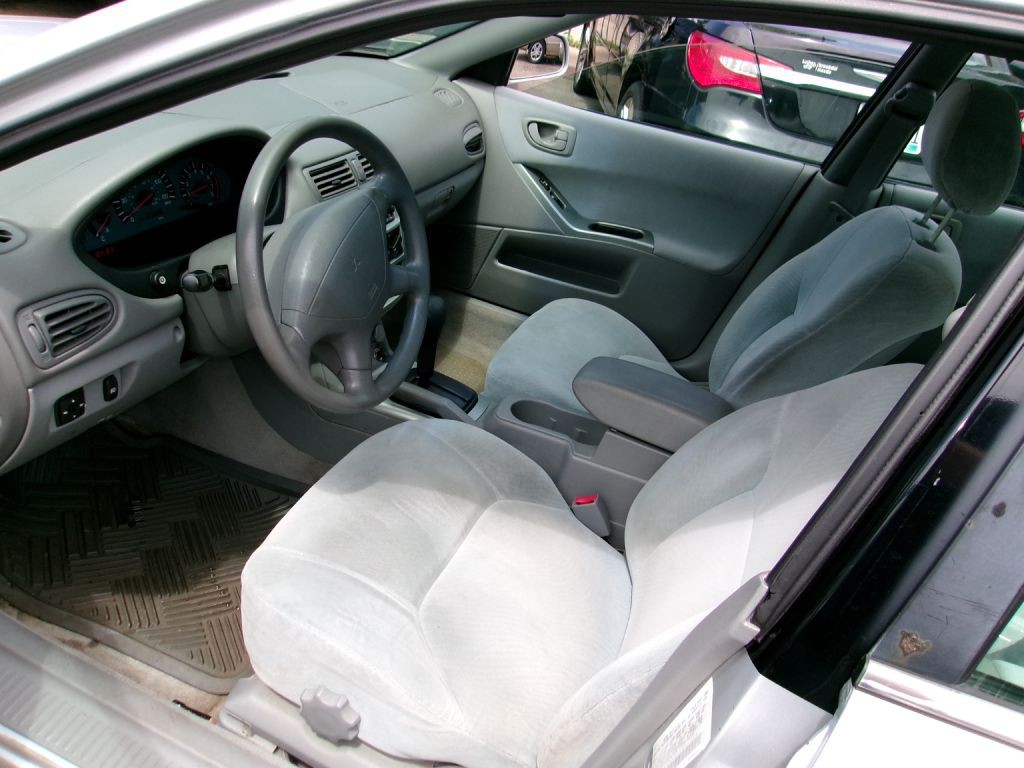 2002 Mitsubishi Galant Image 6