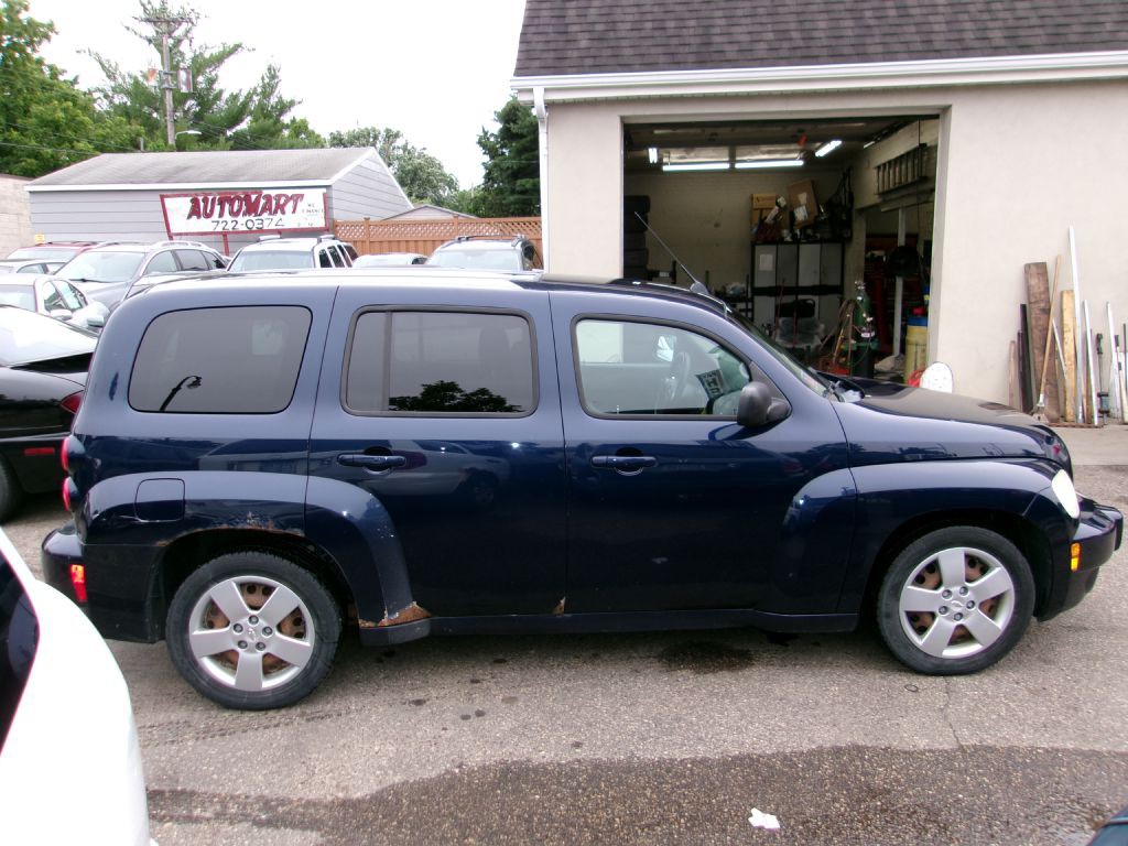 2011 Chevrolet HHR Image 3
