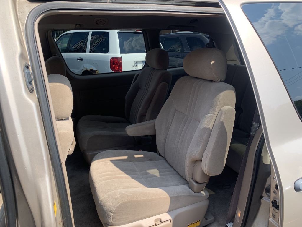 2002 Toyota Sienna Image 7