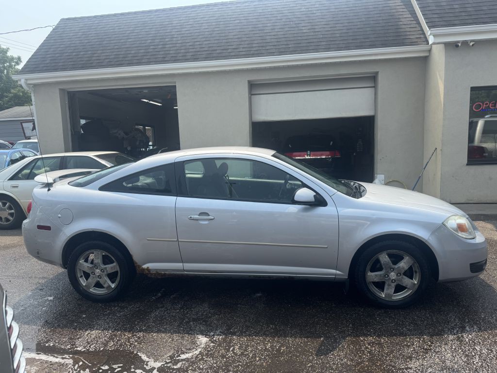 2005 Chevrolet Cobalt Image 3