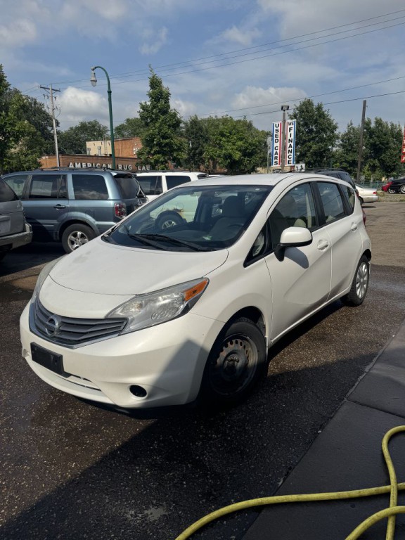 2014 Nissan Versa Image 2