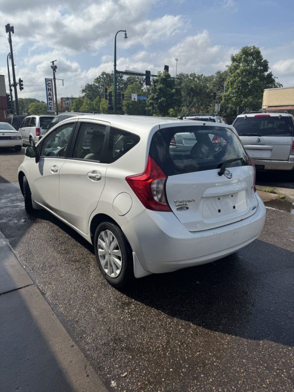 2014 Nissan Versa Image 4