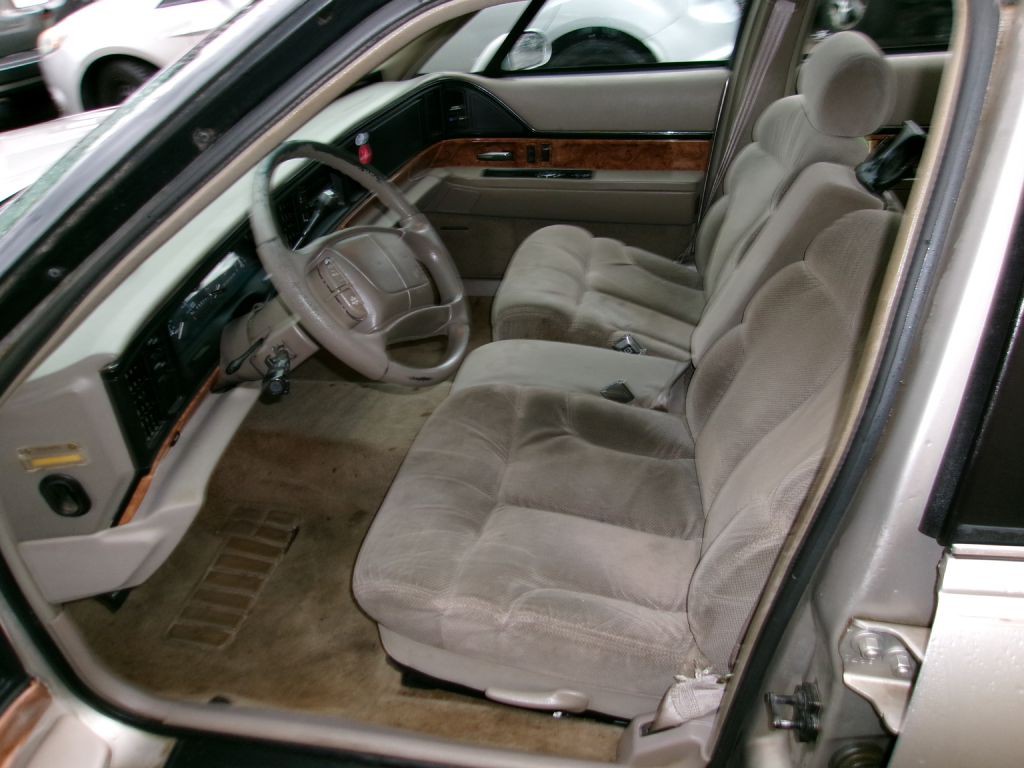 1996 Buick LeSabre Image 9