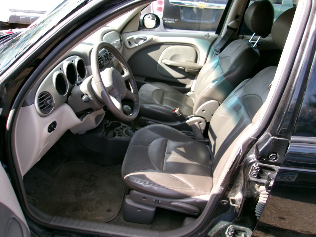 2001 Chrysler PT Cruiser Image 6