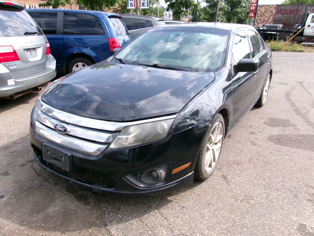 2010 Ford Fusion Image 2