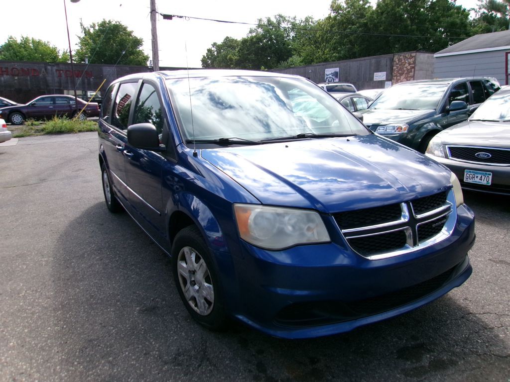 2011 Dodge Grand Caravan Image 2