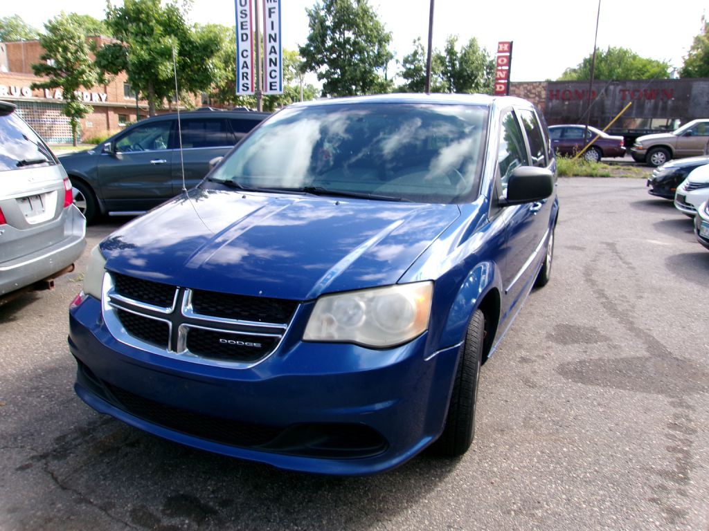 2011 Dodge Grand Caravan Image 3
