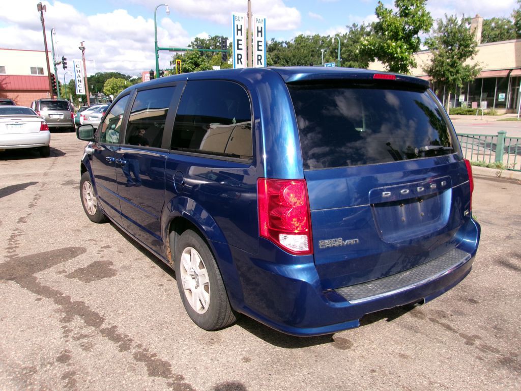 2011 Dodge Grand Caravan Image 4