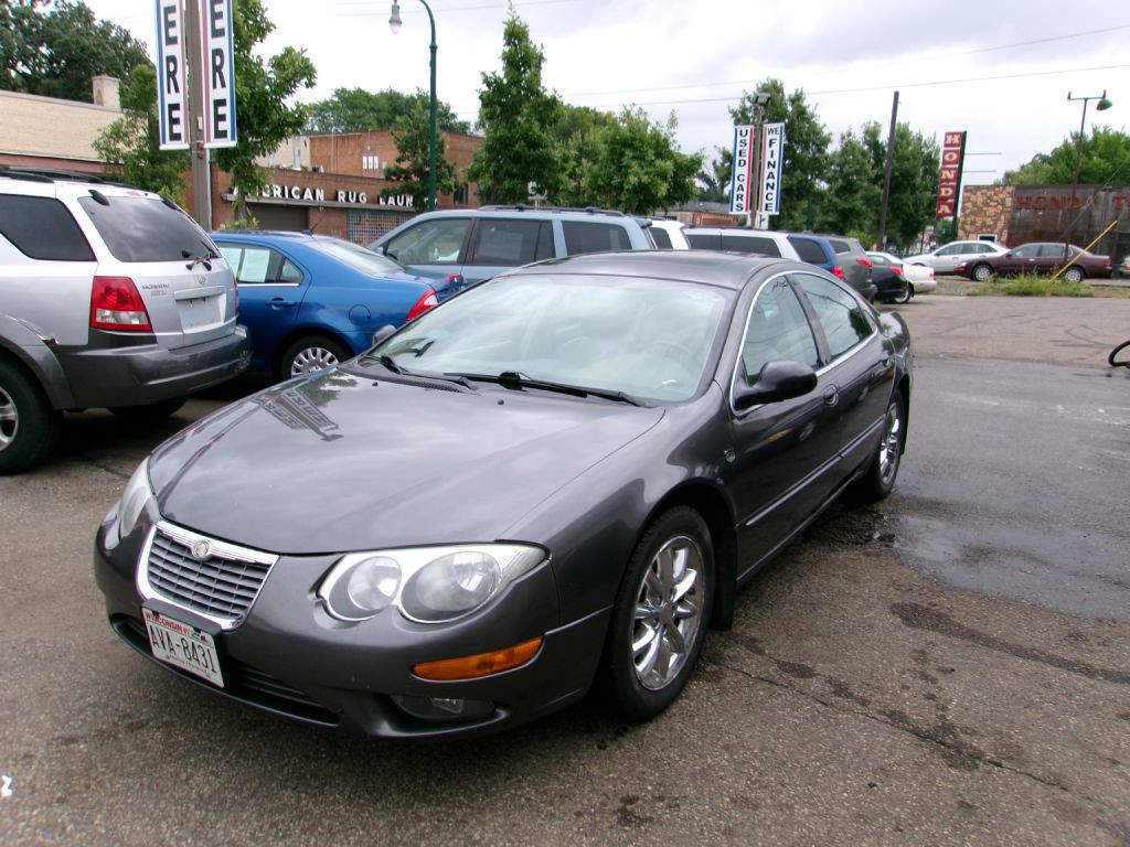 2004 Chrysler 300M Image 2