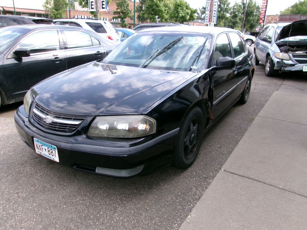 2002 Chevrolet Impala Image 2