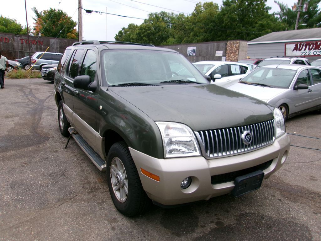 2004 Mercury Mountaineer Image 2