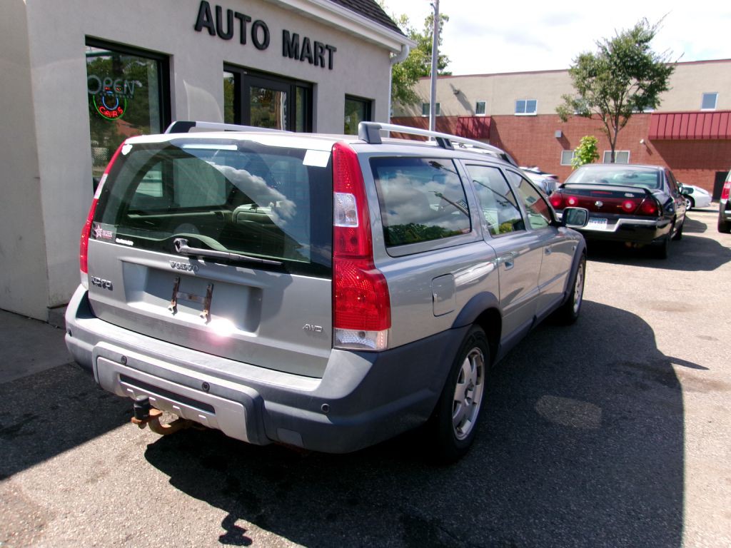 2005 Volvo XC70 Image 4