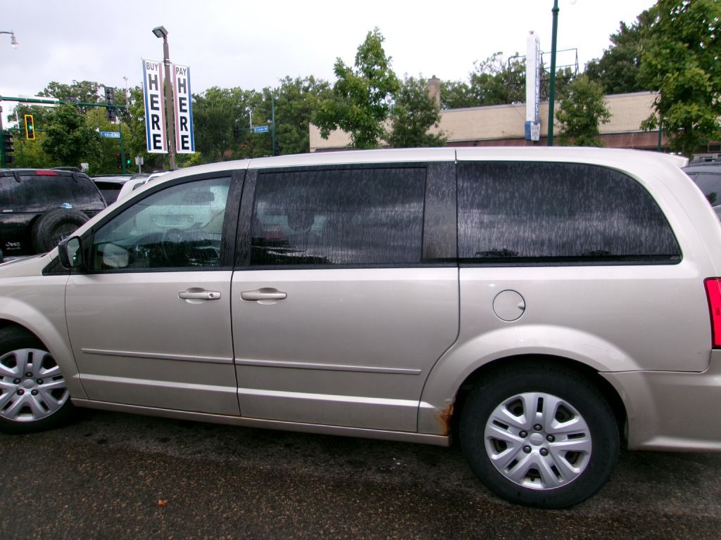 2015 Dodge Grand Caravan Image 3