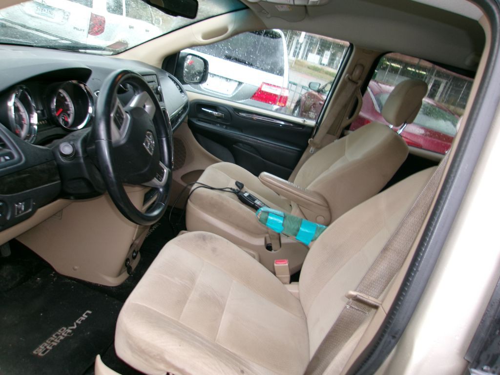 2015 Dodge Grand Caravan Image 6