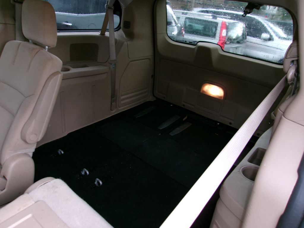 2015 Dodge Grand Caravan Image 8
