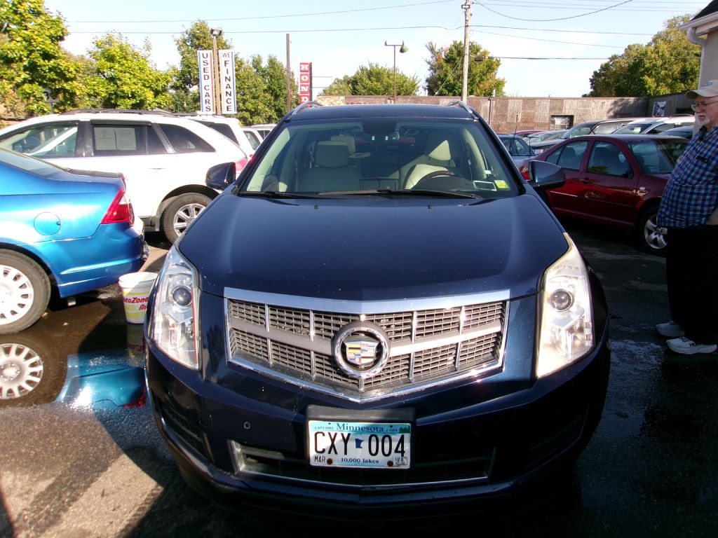 2011 Cadillac SRX Image 1