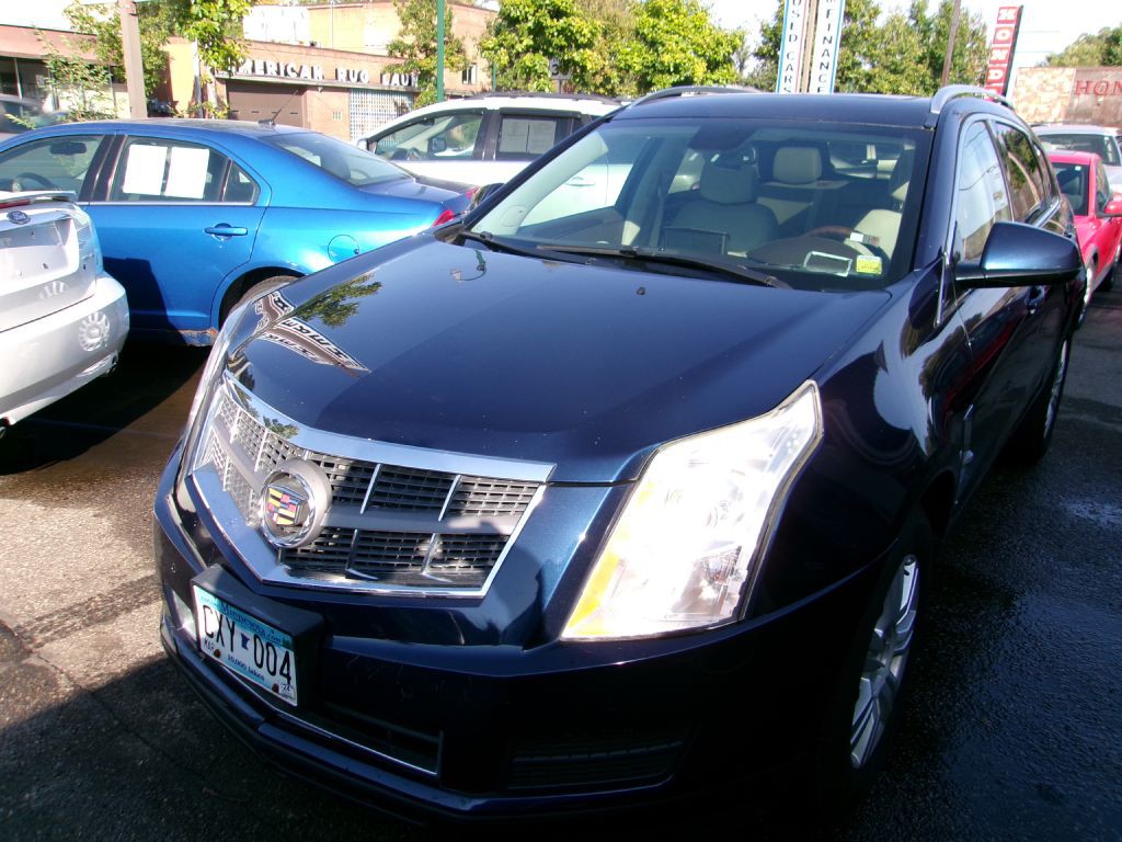 2011 Cadillac SRX Image 2